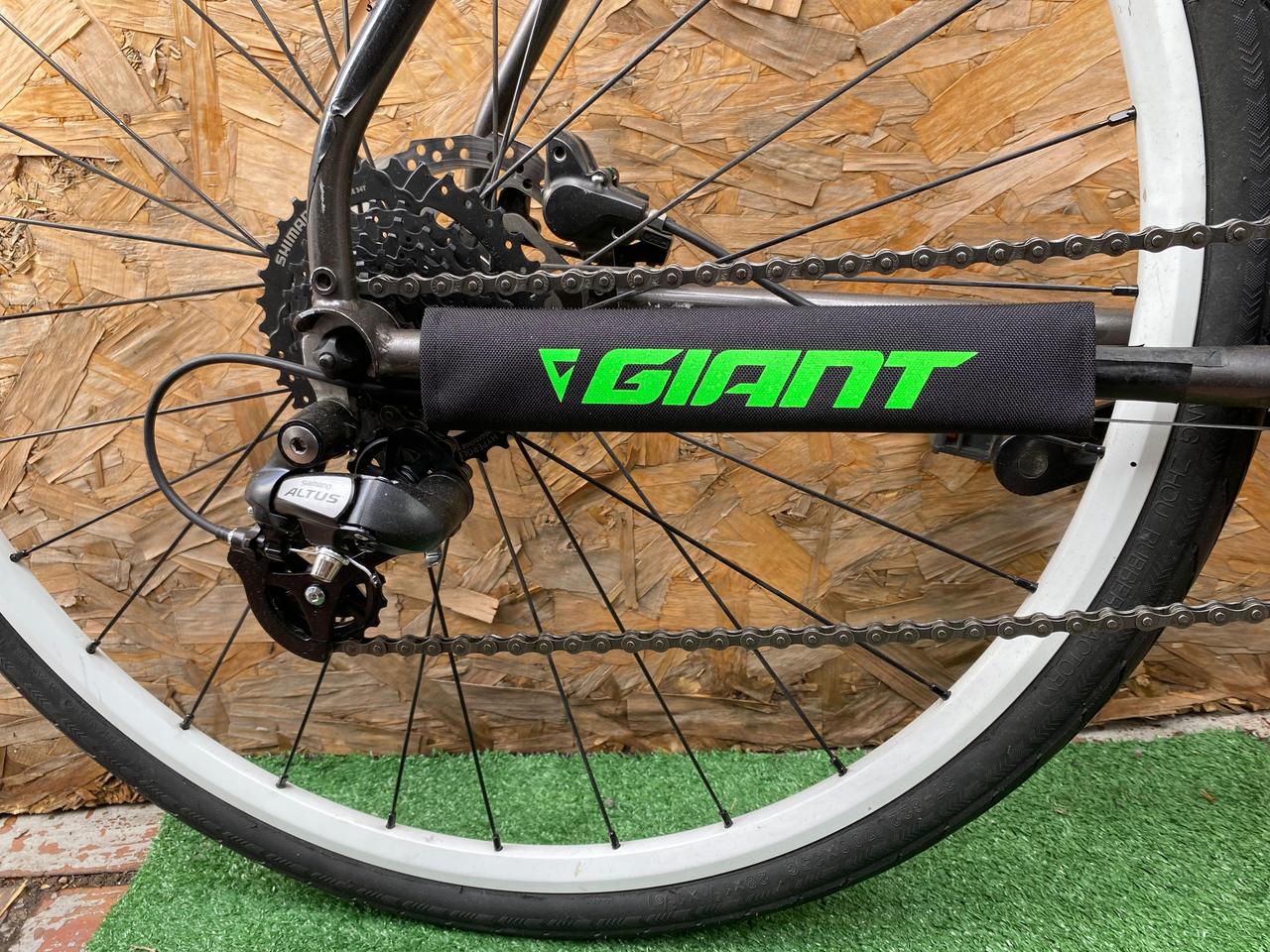Protector De Marco GIANT Velcro Negro - Verde MZ