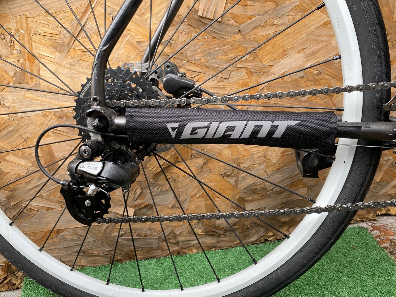 Protector De Marco GIANT Velcro Negro - Reflectivo MZ