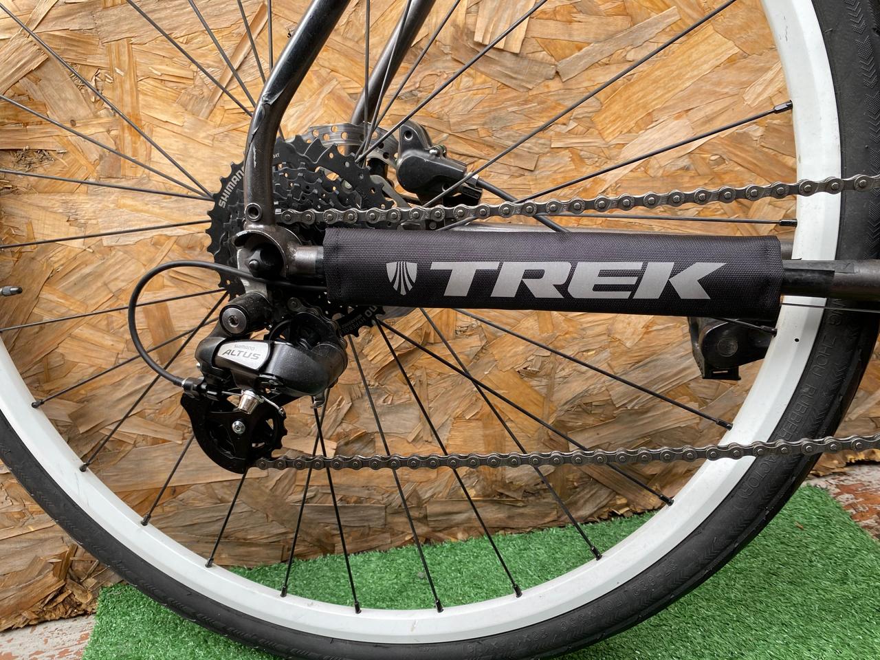 Protector De Marco TREK Velcro Negro - Reflectivo MZ