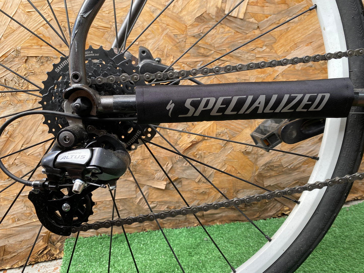 Protector De Marco SPECIALIZED Velcro Negro - Reflectivo MZ