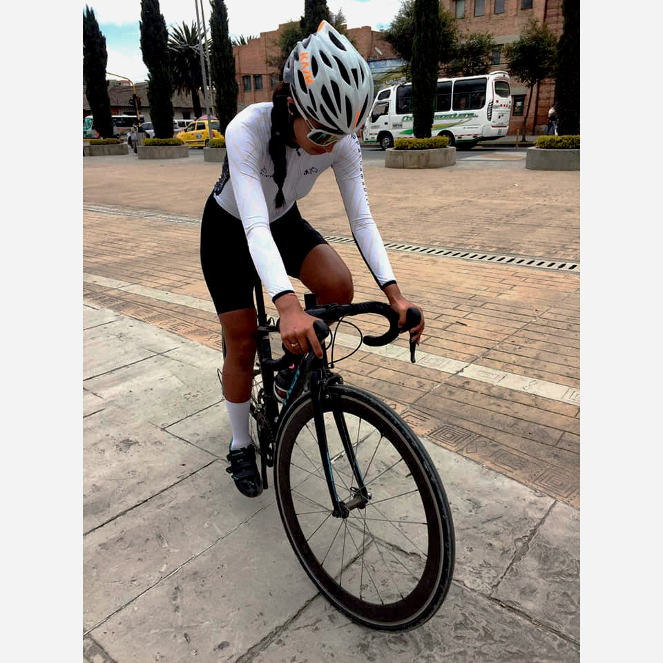 Jersey Terra Basic MUJER Talla S (Blanco) Pachamabici