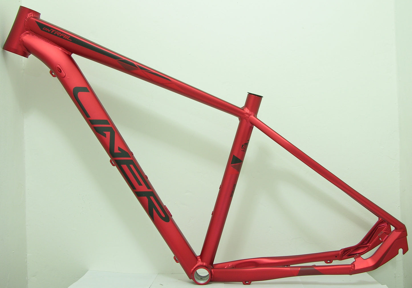 Marco 29 Liner Rojo talla 19 Ontrail