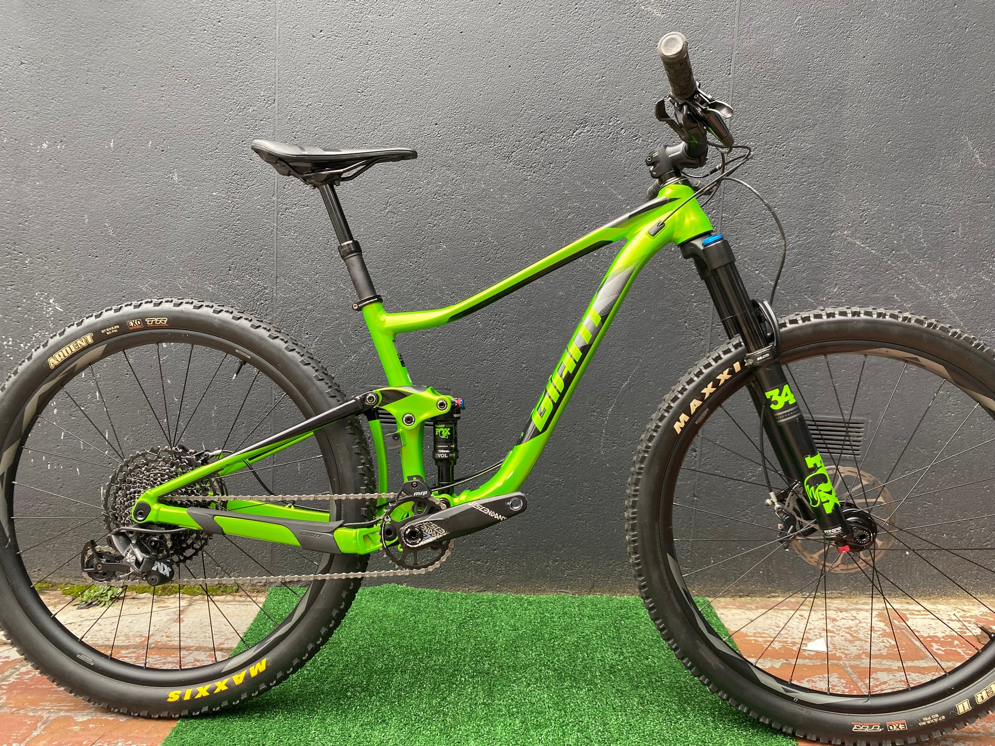 Bicycle Giant Trance Giant Anthem 2017 Bicicleta MTB Giant