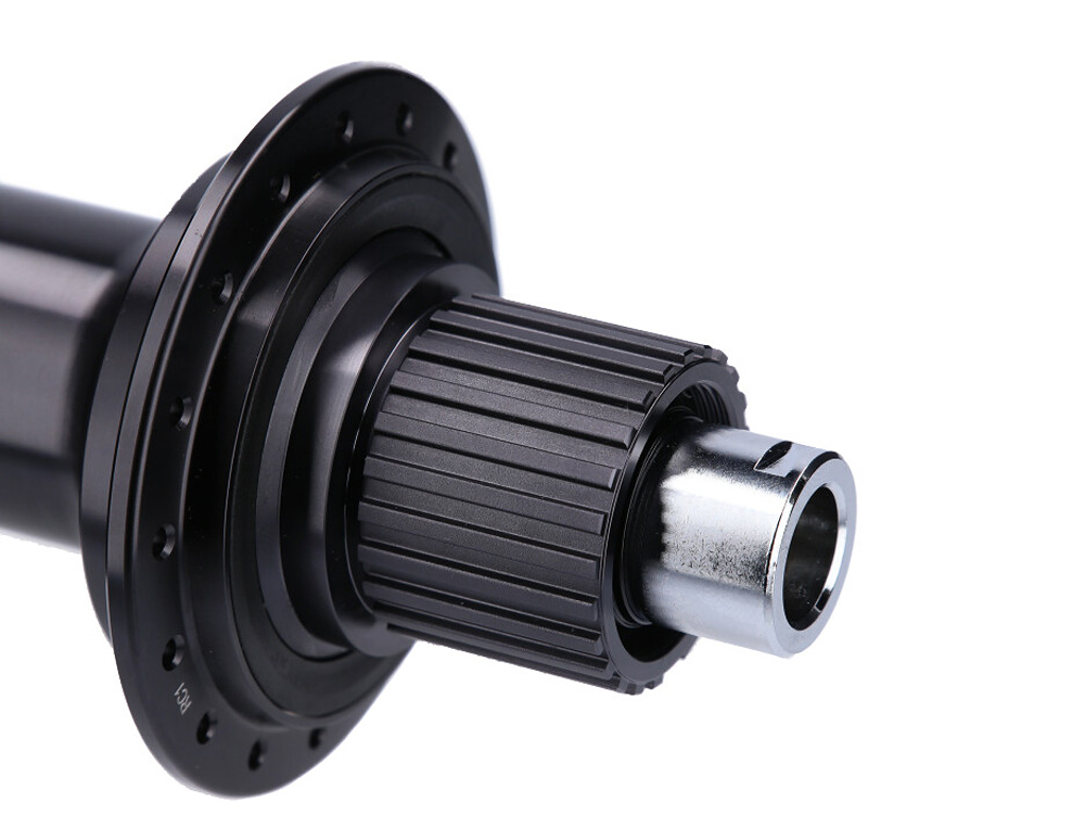 Manzana 32h Trasera FH-M8110 Deore XT Eje Pasante 142mm Shimano