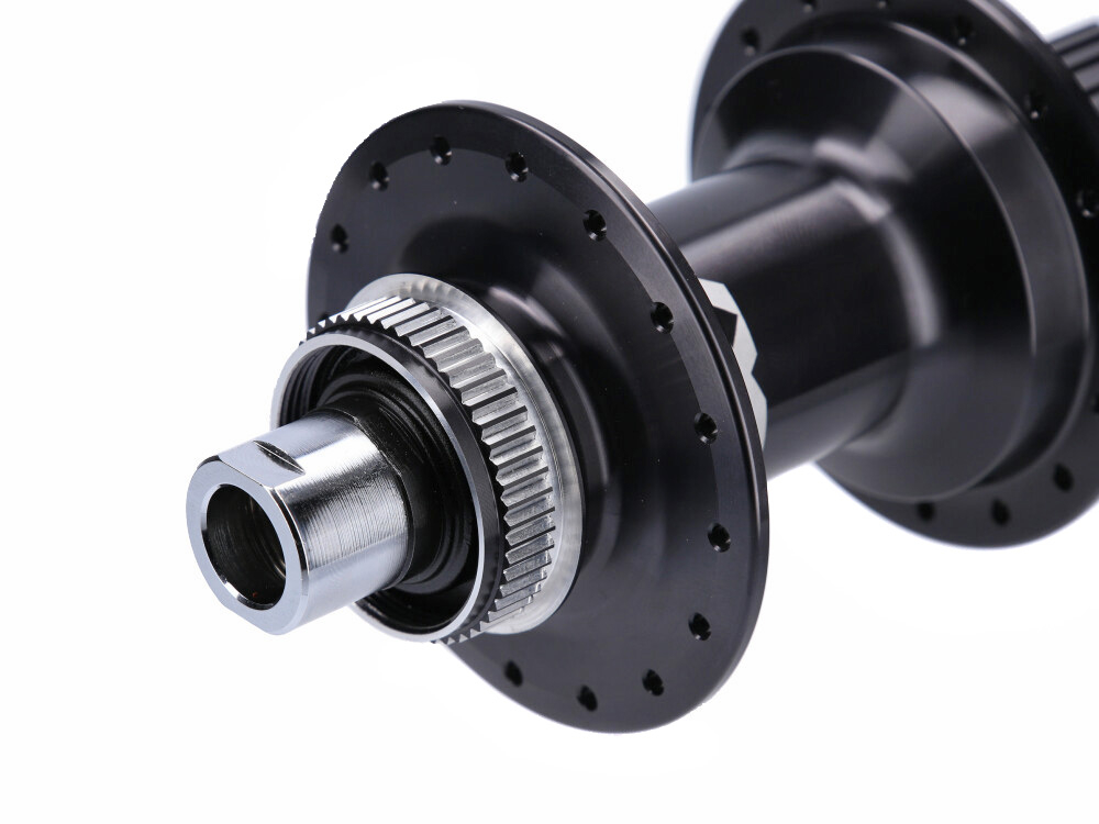 Manzana 32h Trasera FH-M8110 Deore XT Eje Pasante 142mm Shimano