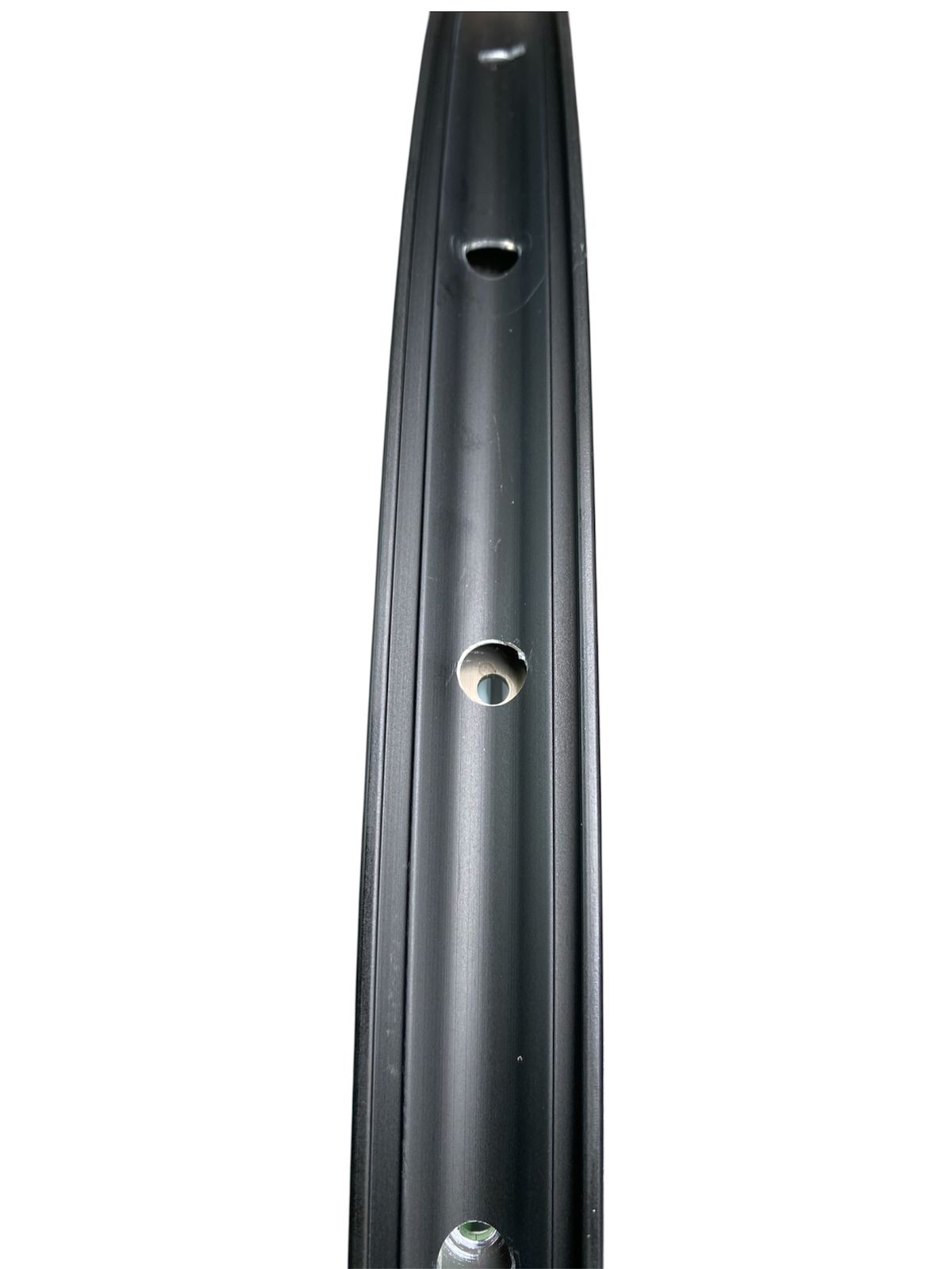 Aro 29 28h RM22 MTB Tubeless Ready Deuter