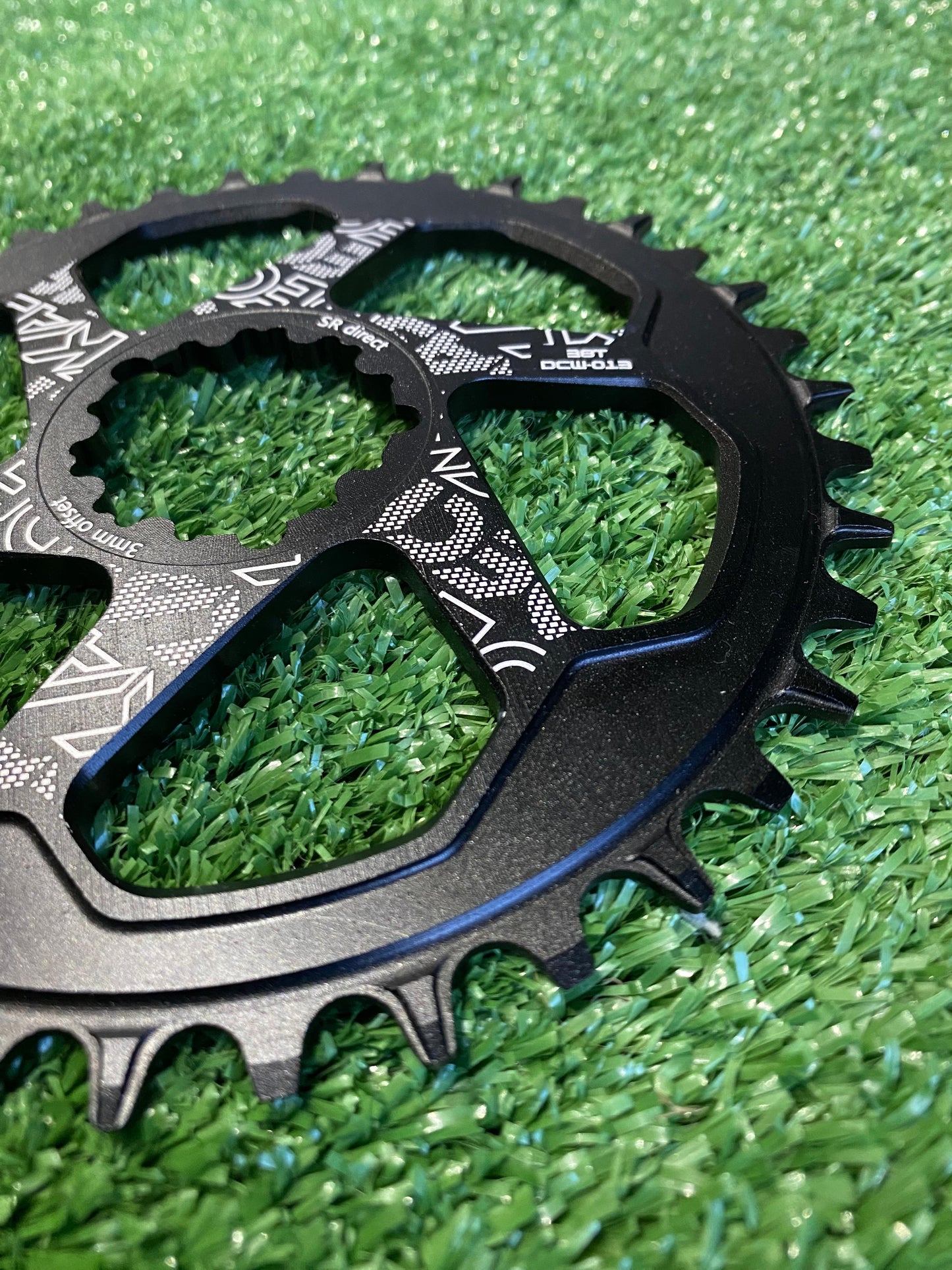 Coronilla 38T BCD Directo 3mm Offset (Para Sram) Deckas